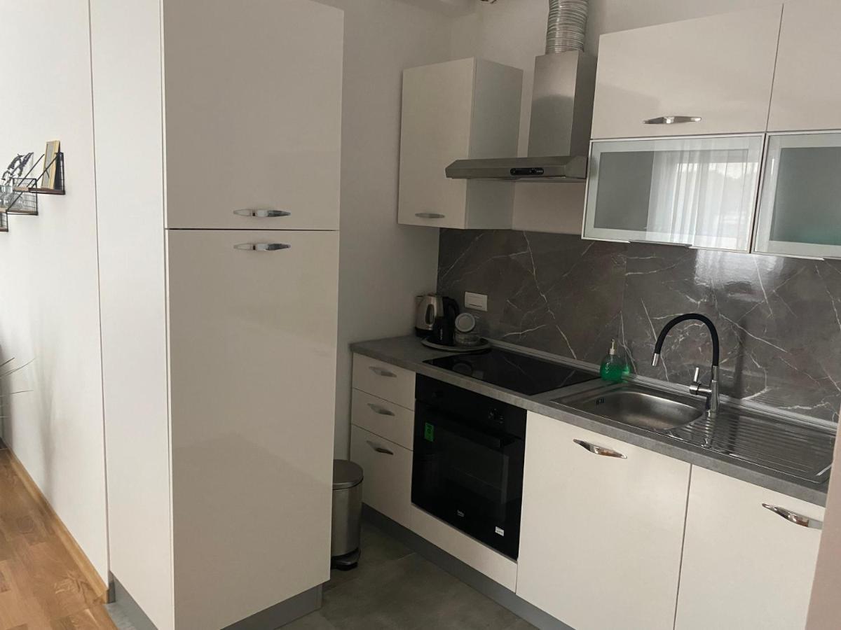 דירות וואראז'דין Penthouse West S מראה חיצוני תמונה