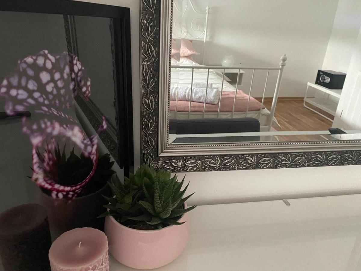 דירות וואראז'דין Penthouse West S מראה חיצוני תמונה